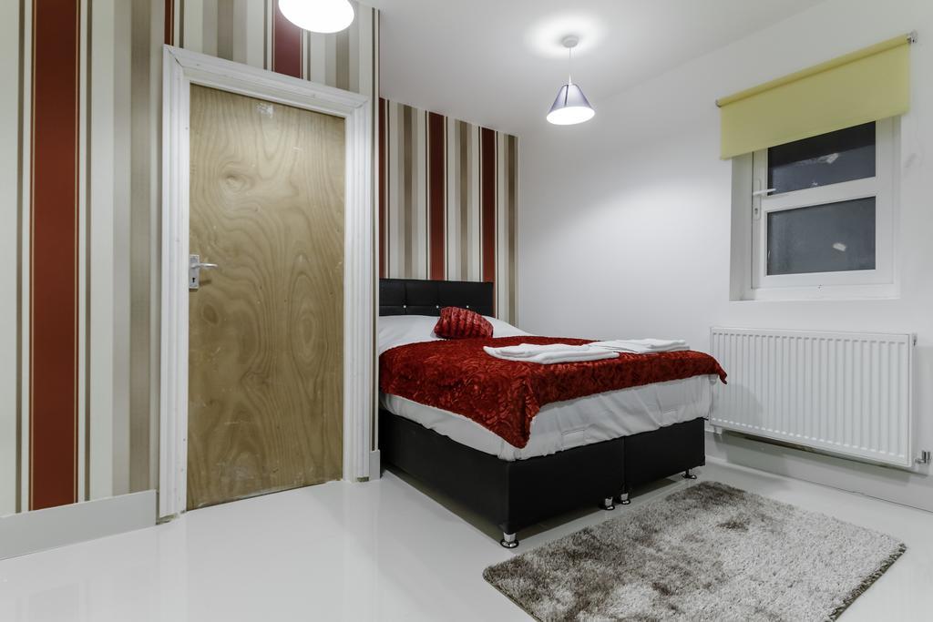 Apartment Gate Serviced London
